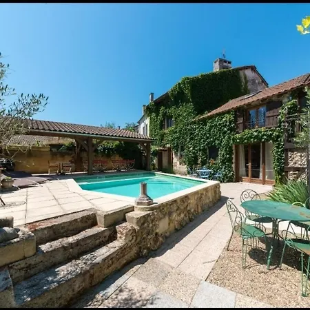 Captivating 2-bed House In St Apre Tatil Evi Tocane-Saint-Apre