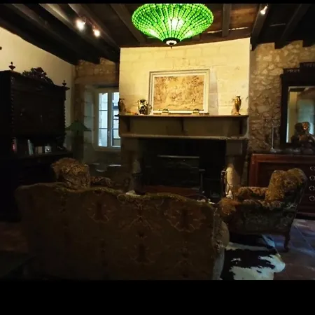 Captivating 2-bed House In St Apre Tatil Evi
