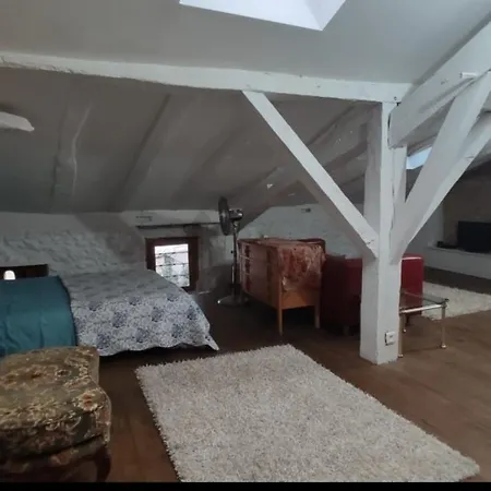 Captivating 2-bed House In St Apre